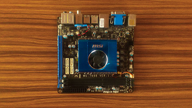 AMD E-350 を搭載した Mini-ITX マザーボード E350IA-E45 でパソコンを組んでみる