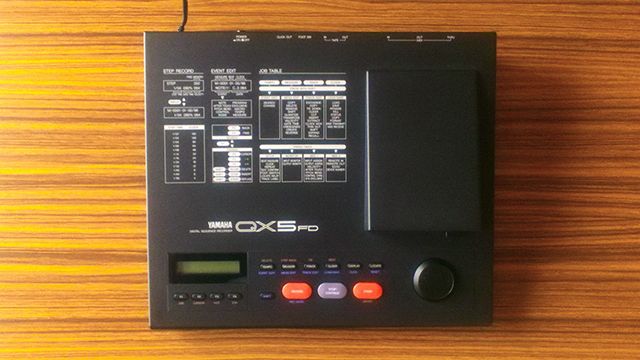 ヤマハのシーケンサー QX5FD と闇音レンリで遊んでみる